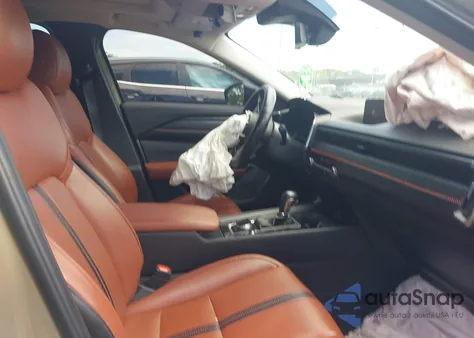 2023 Mazda Cx-50 2.5 Turbo Meridian Edition z USA, uszkodzony, nr VIN 7MMVABXYXPN130990